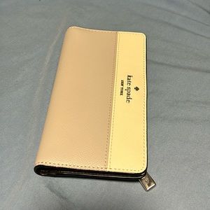 NWT Kate Spade Wallet